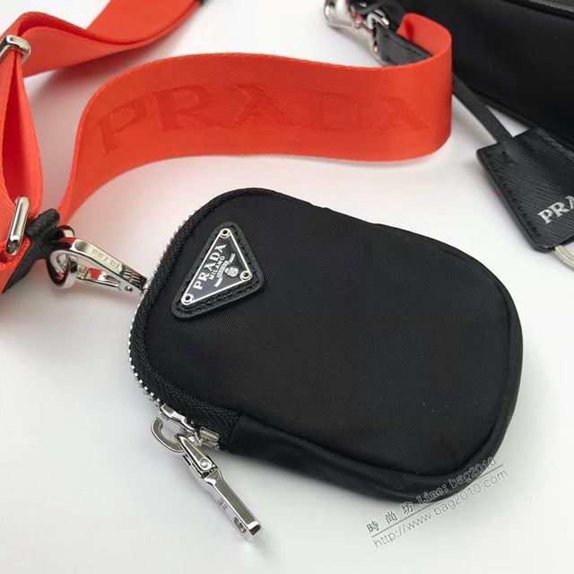 prada女包 普拉達2020新款nylon Hobo手拎包 時尚百搭 prada腋下包 1BH204 Prada單肩斜挎包  pyd2380